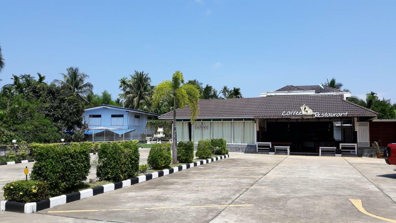 Chumphon Travelodge Exterior photo